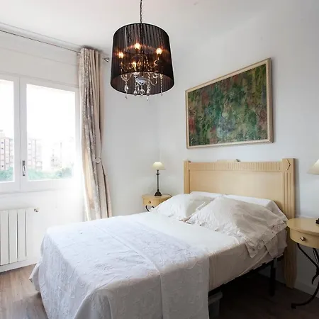 Cozy Apartment Near Fira Gran Via With Ac L'Hospitalet de Llobregat Exterior foto