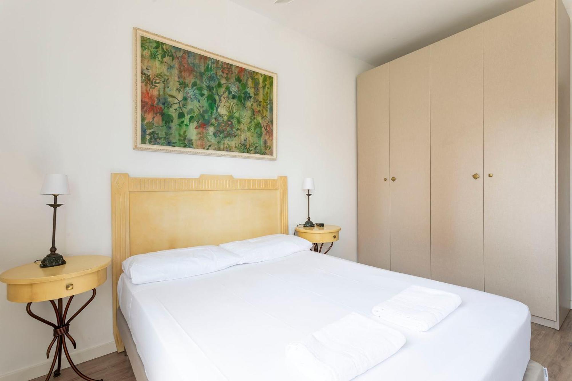 Cozy Near Fira Gran Via With Ac Appartement *