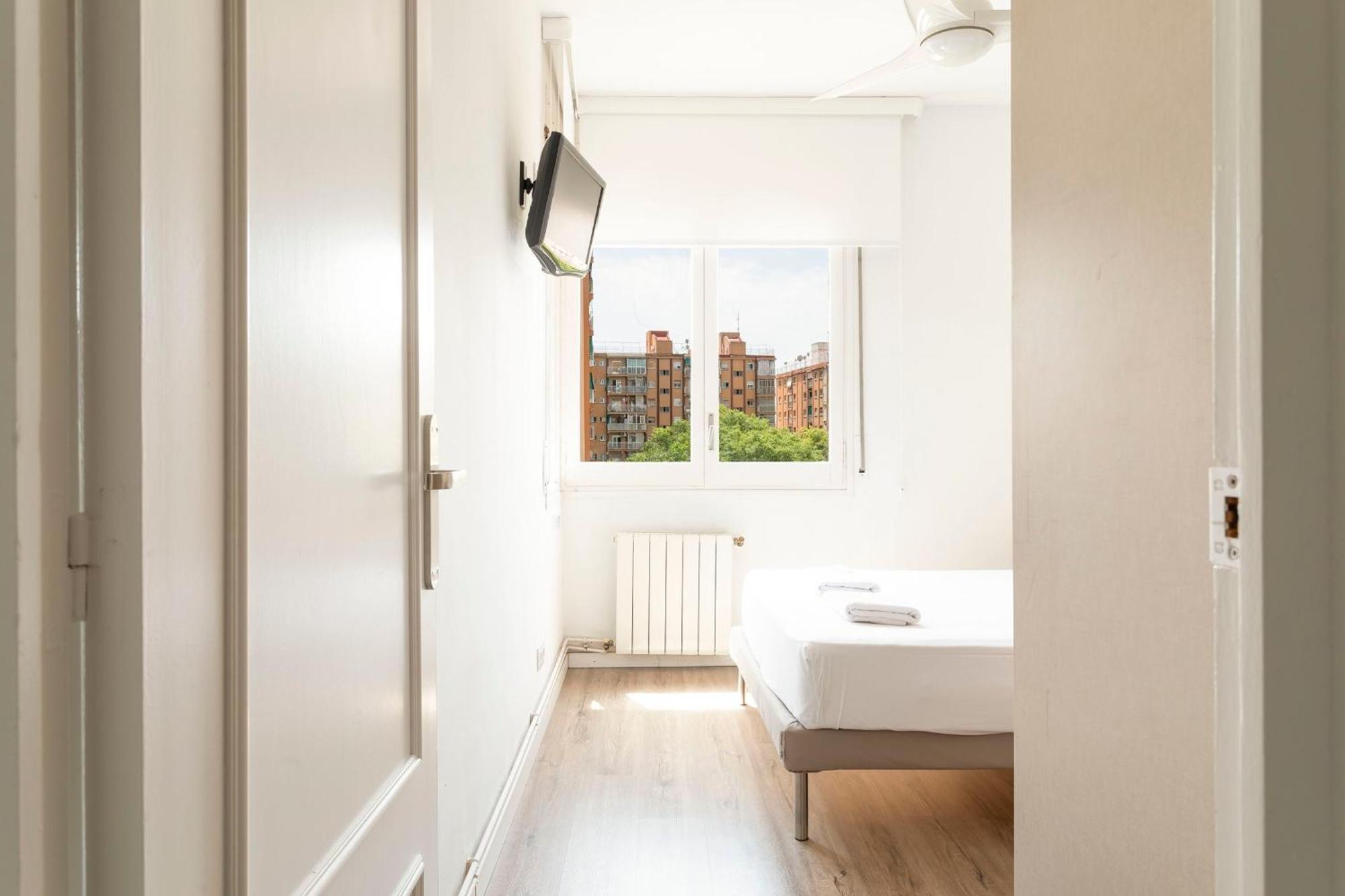 Cozy Near Fira Gran Via With Ac * L'Hospitalet de Llobregat