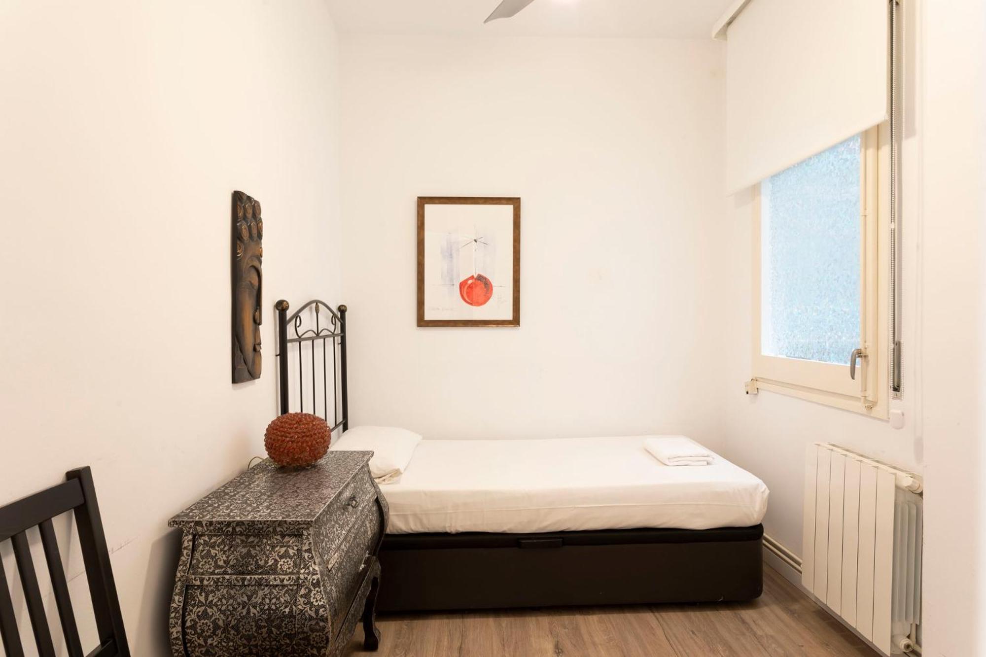 Cozy Near Fira Gran Via With Ac Appartement *